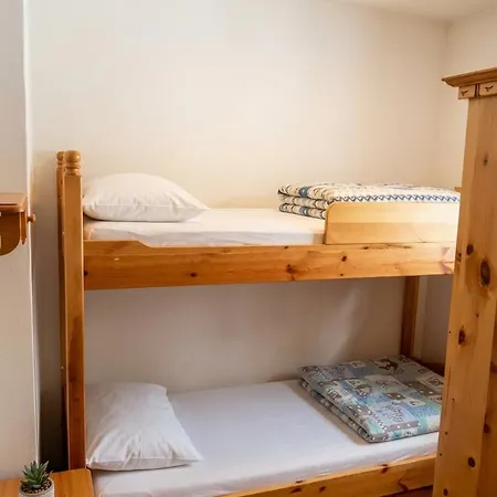 - 7-8 Posti Letto *